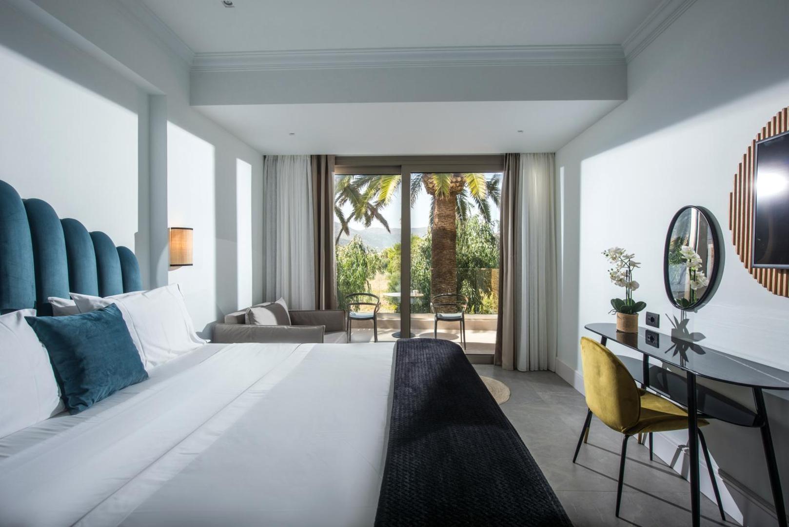 Drossia Palms Hotel and Nisos Beach Suites 8