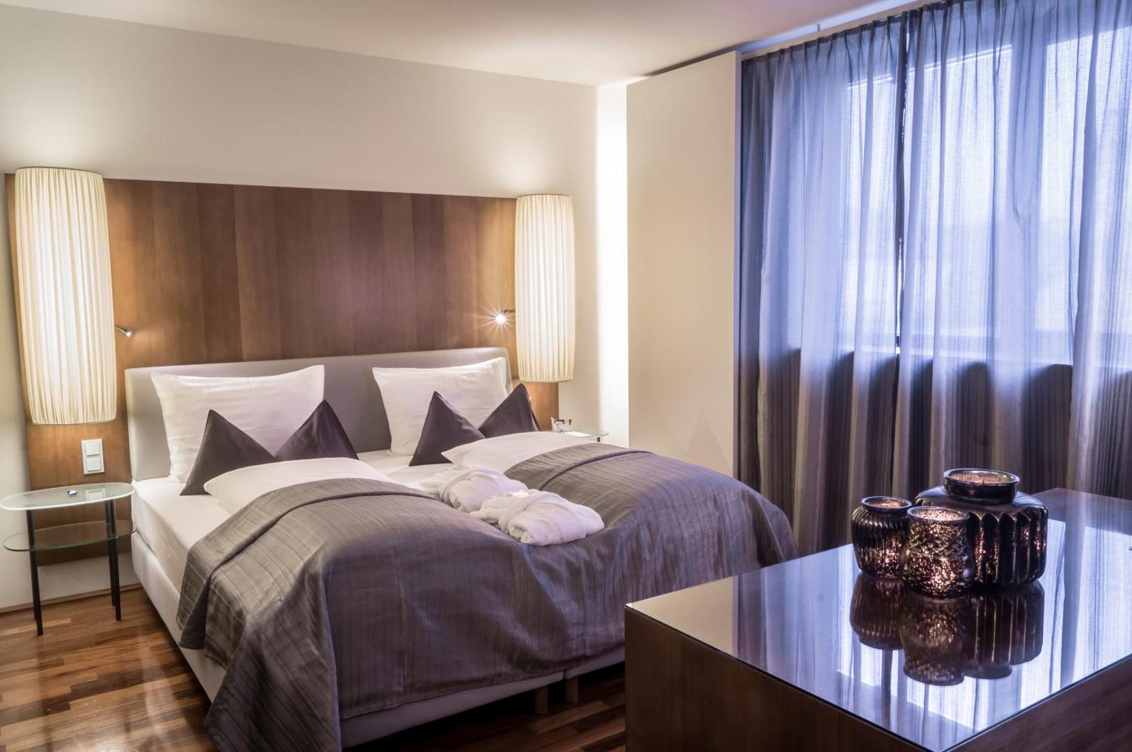 The PENZ Hotel 8