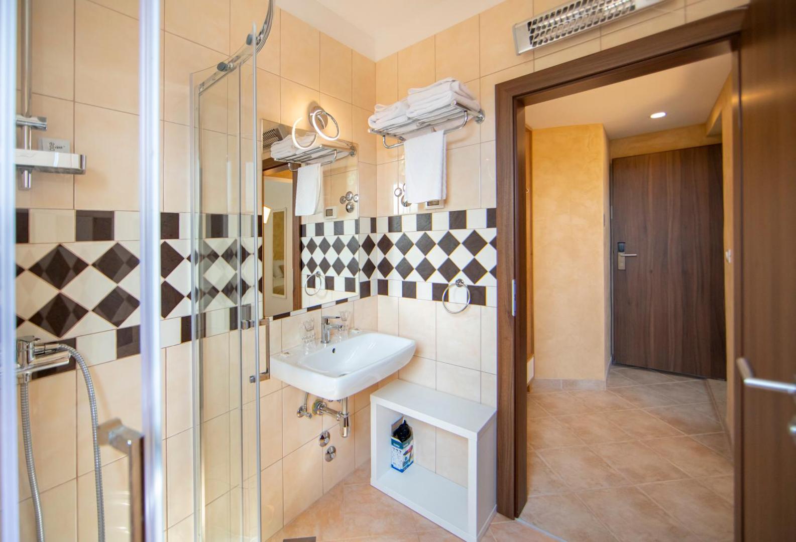 Hotel Natura Vilanija 4