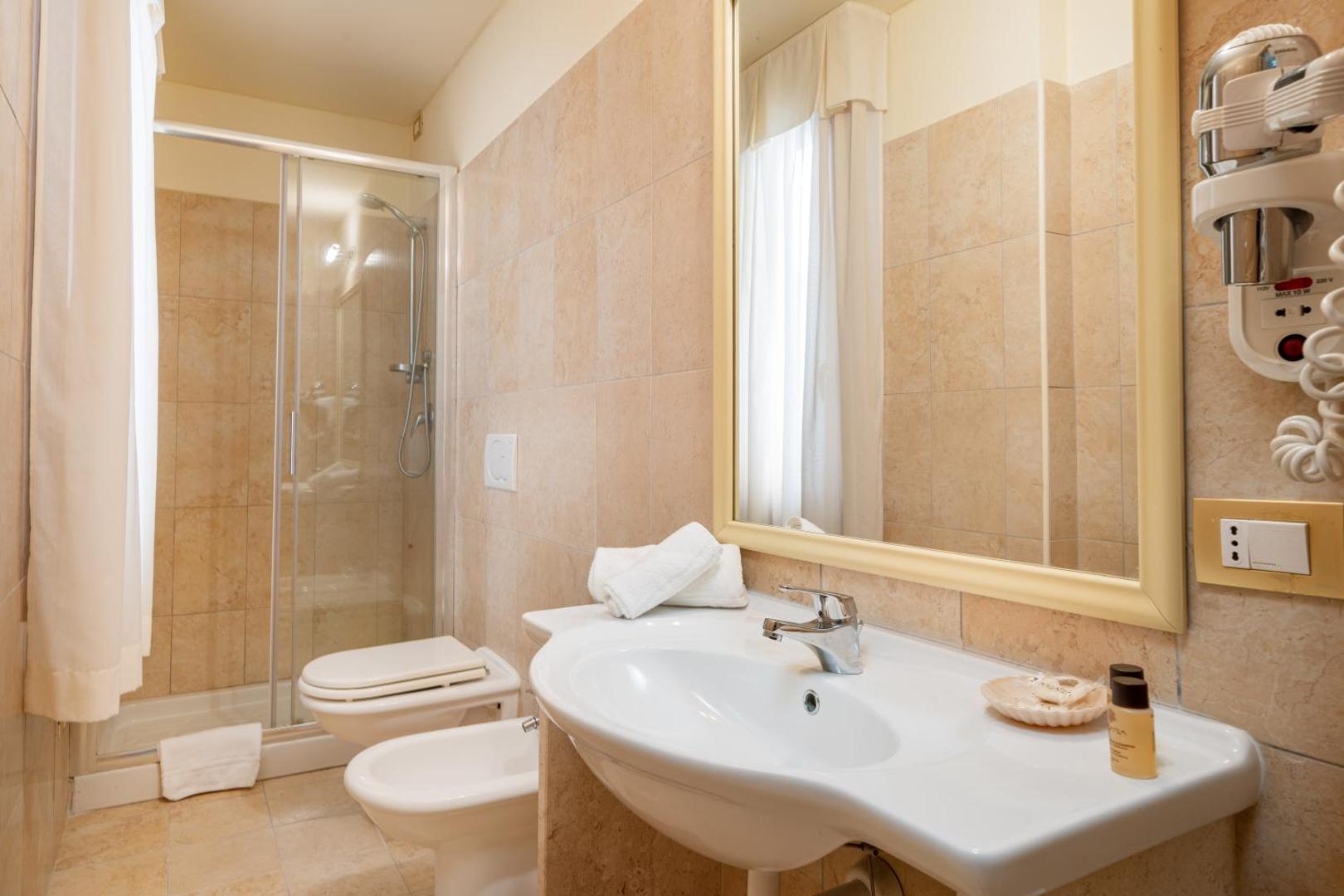 Hotel Regina Elena 8