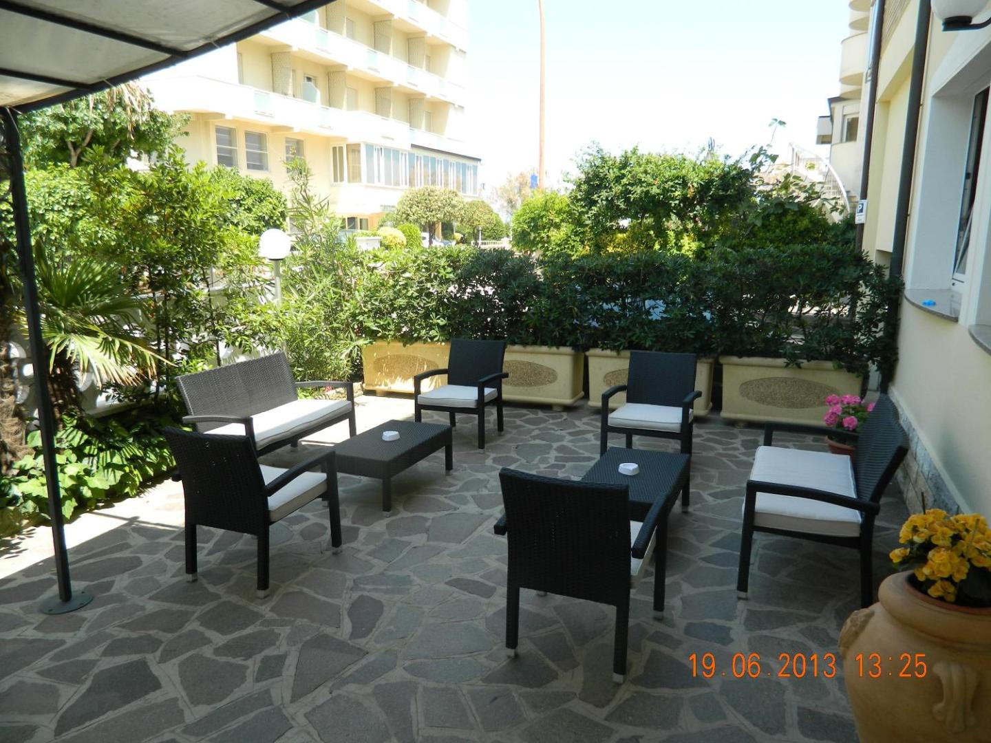 Hotel Rivamare Room only and free coffee room 8