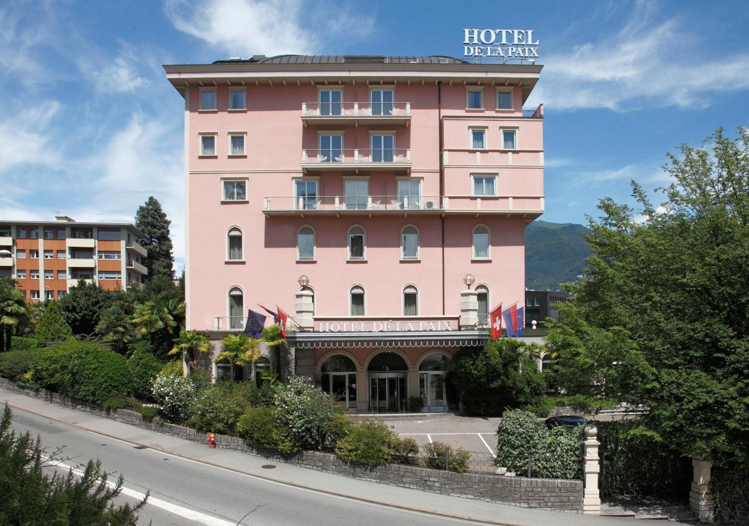 Hotel De La Paix 8