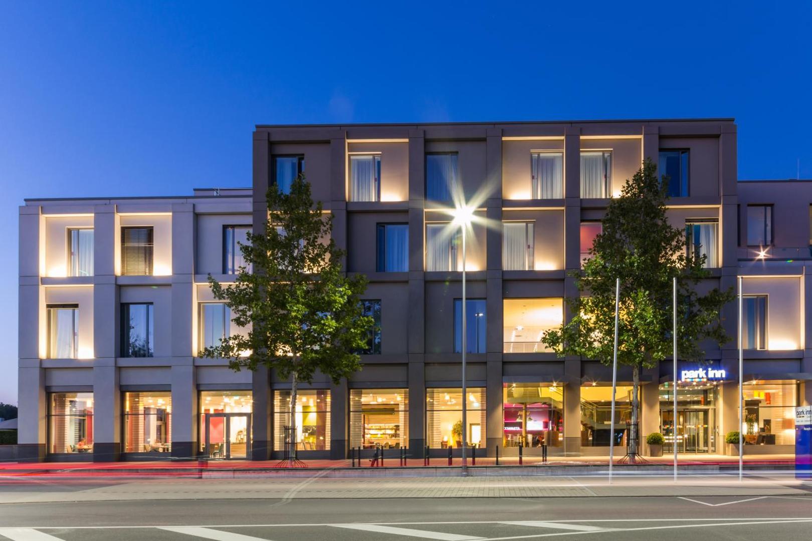 Park Inn by Radisson Neumarkt 1