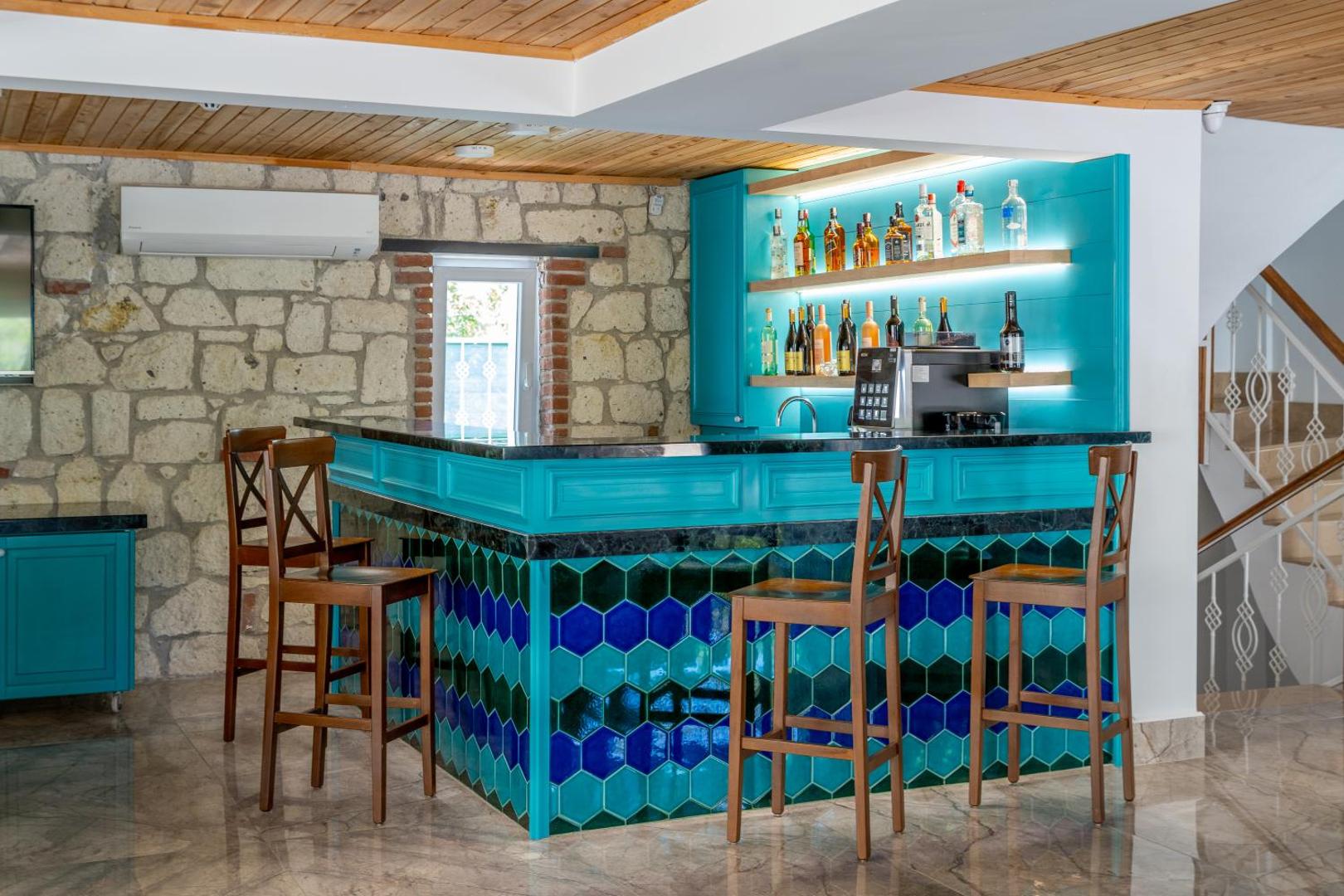 DAM HOTEL LARA 4