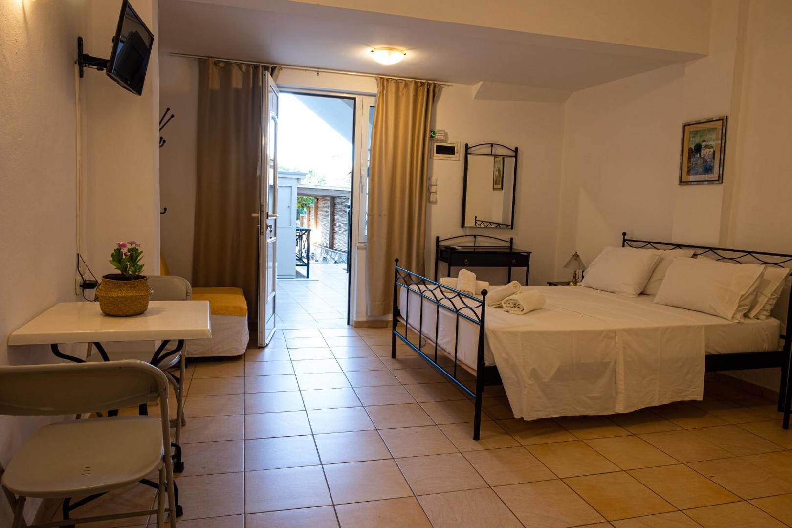 Polydoros Appartments 3