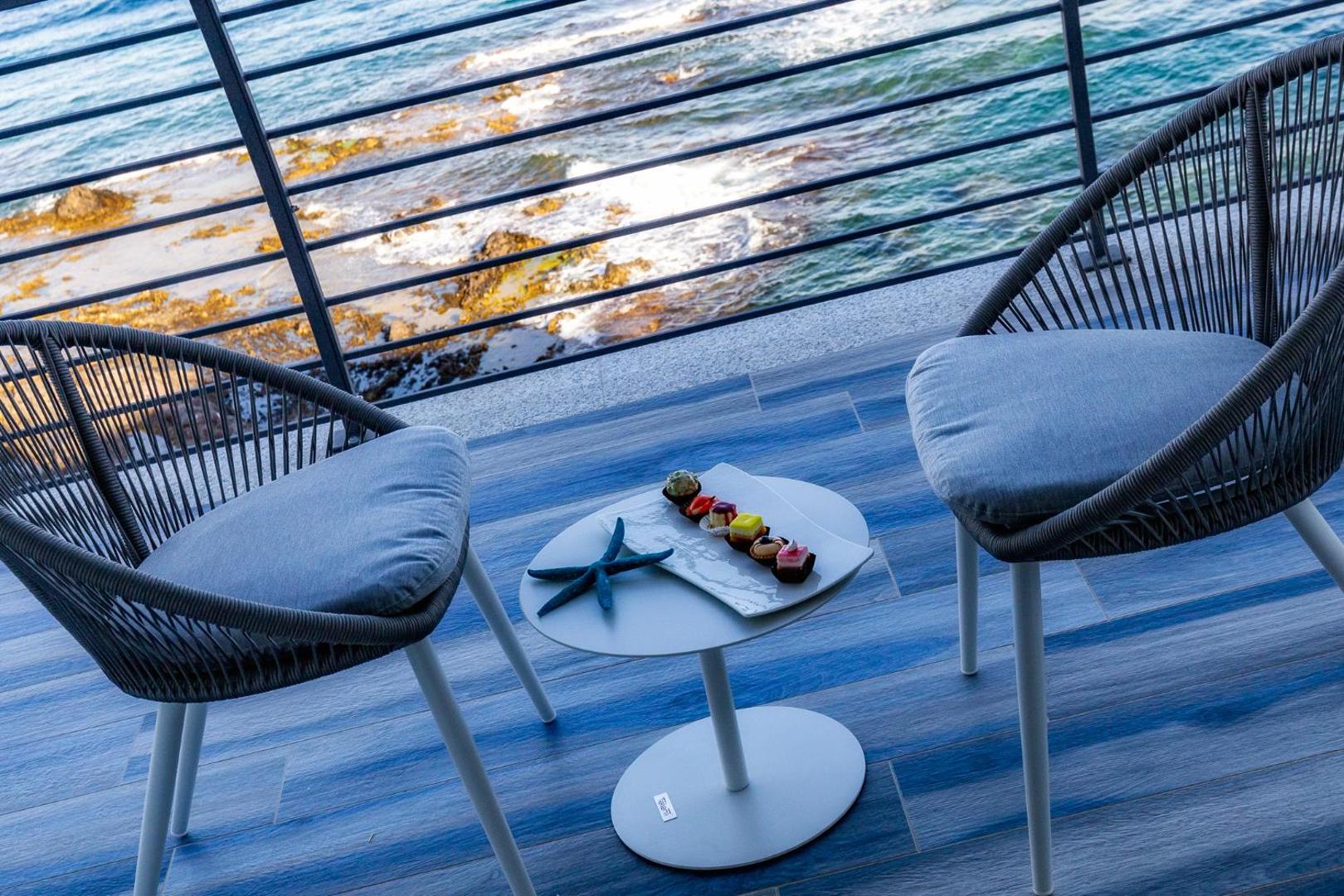 Hotel Caramare 5