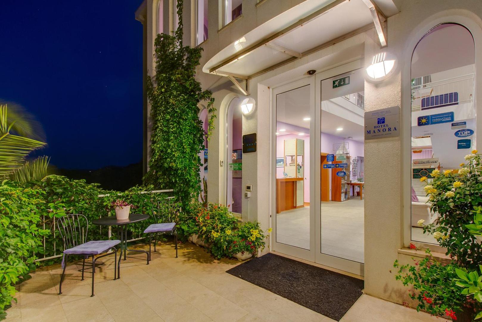 Hotel Manora 7