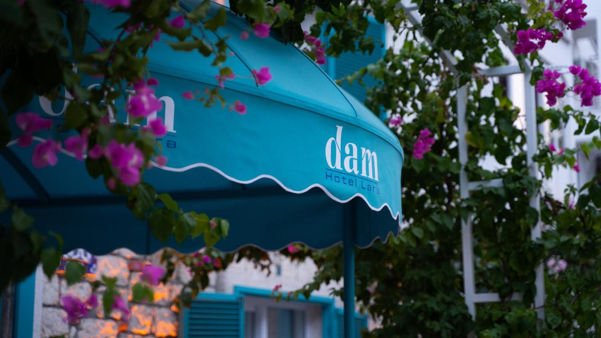 DAM HOTEL LARA 1