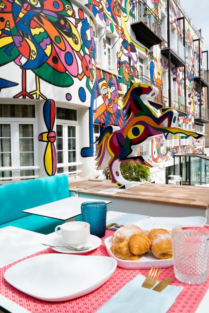 Artmadams 6
