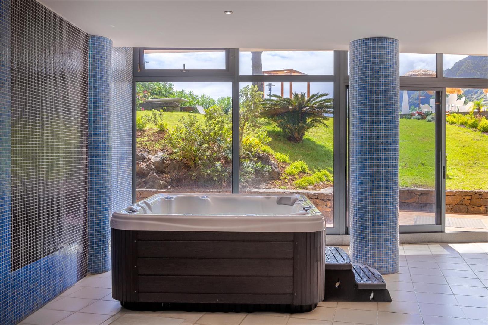 Aqua Natura Bay 4