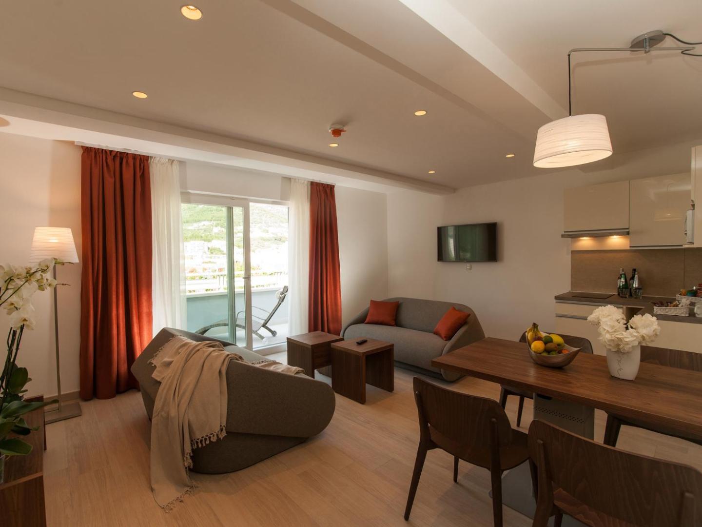 Aparthotel Miramare 7