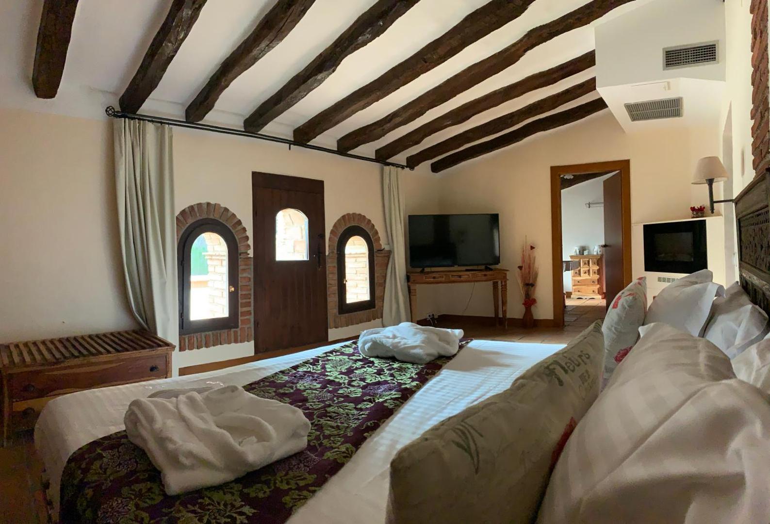 La Figuerola Hotel & Restaurant 7