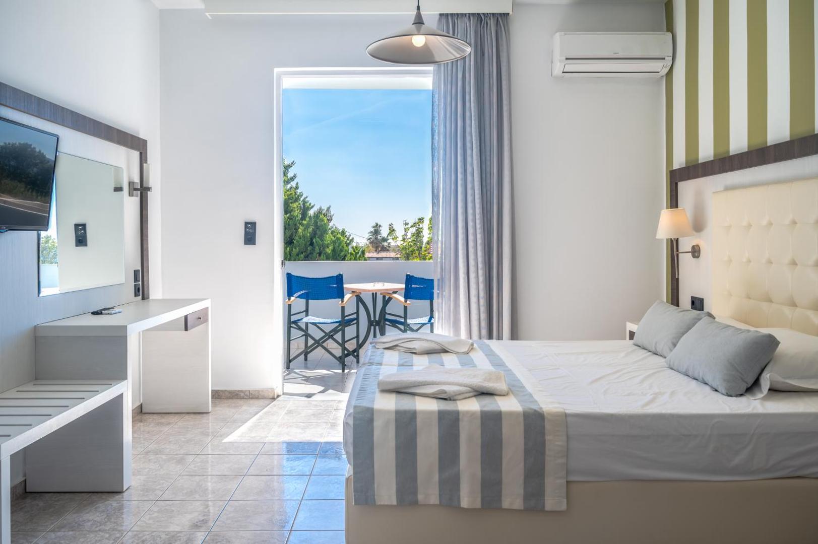 Mythos Apartments 7