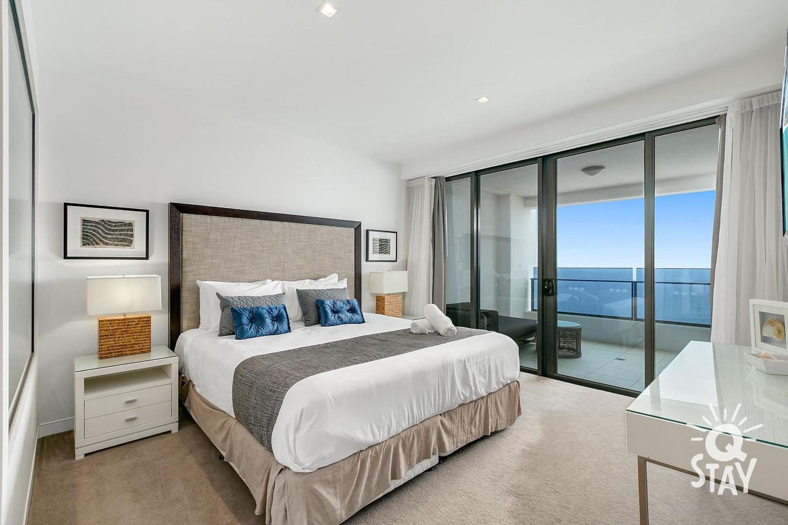 Soul Surfers Paradise MID WEEK MADNESS DEAL – Q Stay