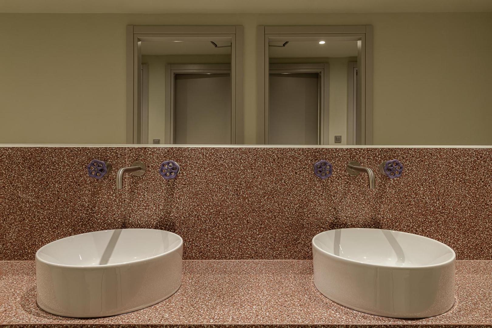 Arkadi Hotel 4