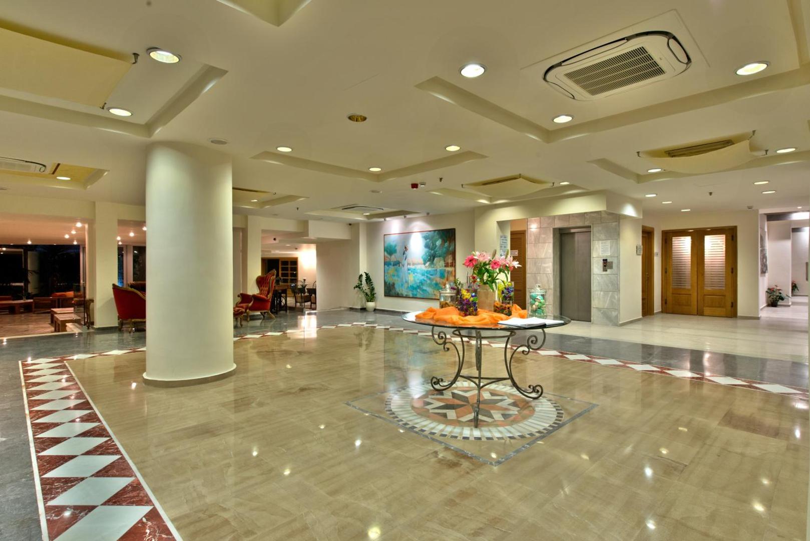Minos Hotel 8