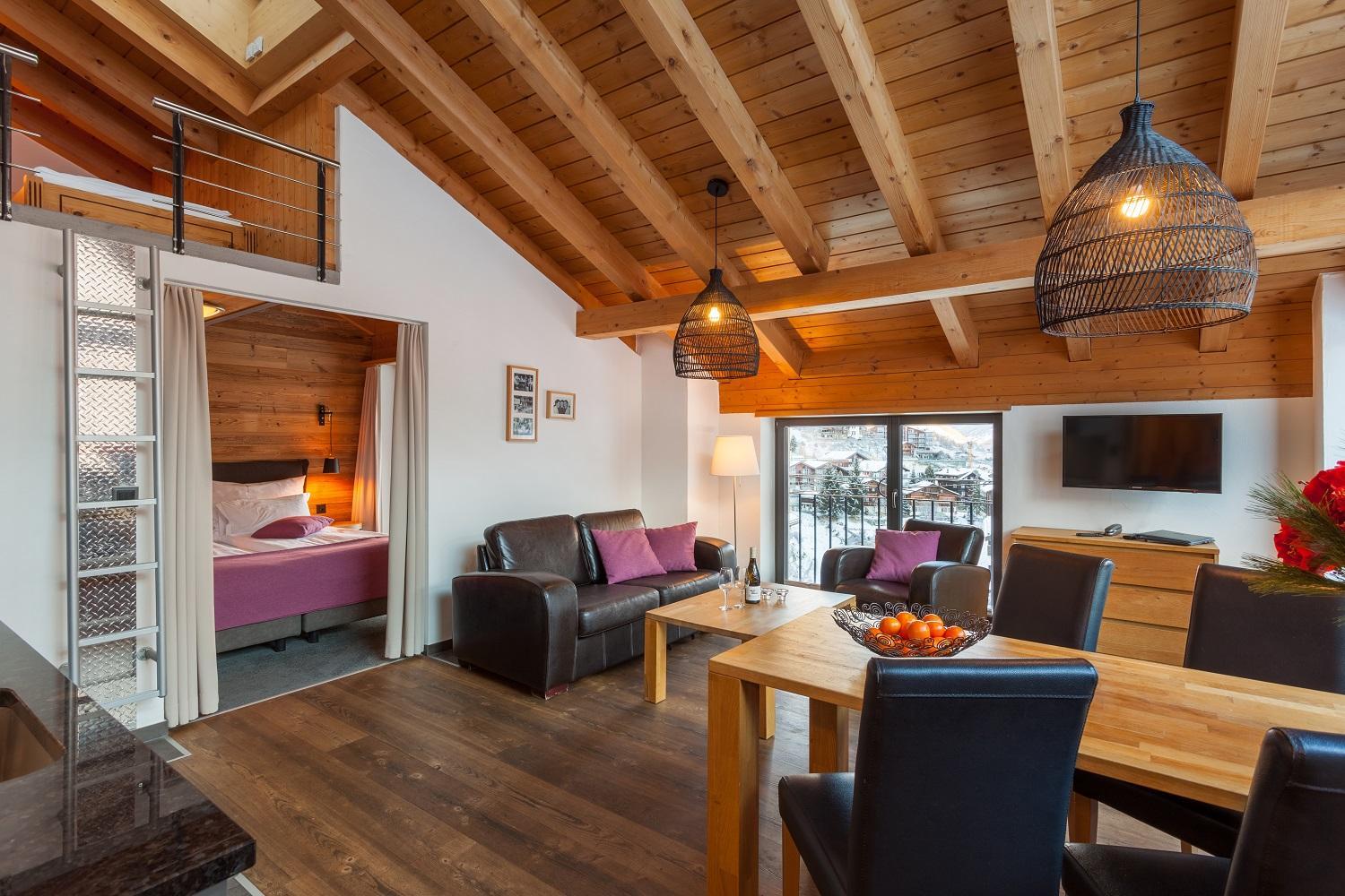 22 Summits Apartments 5