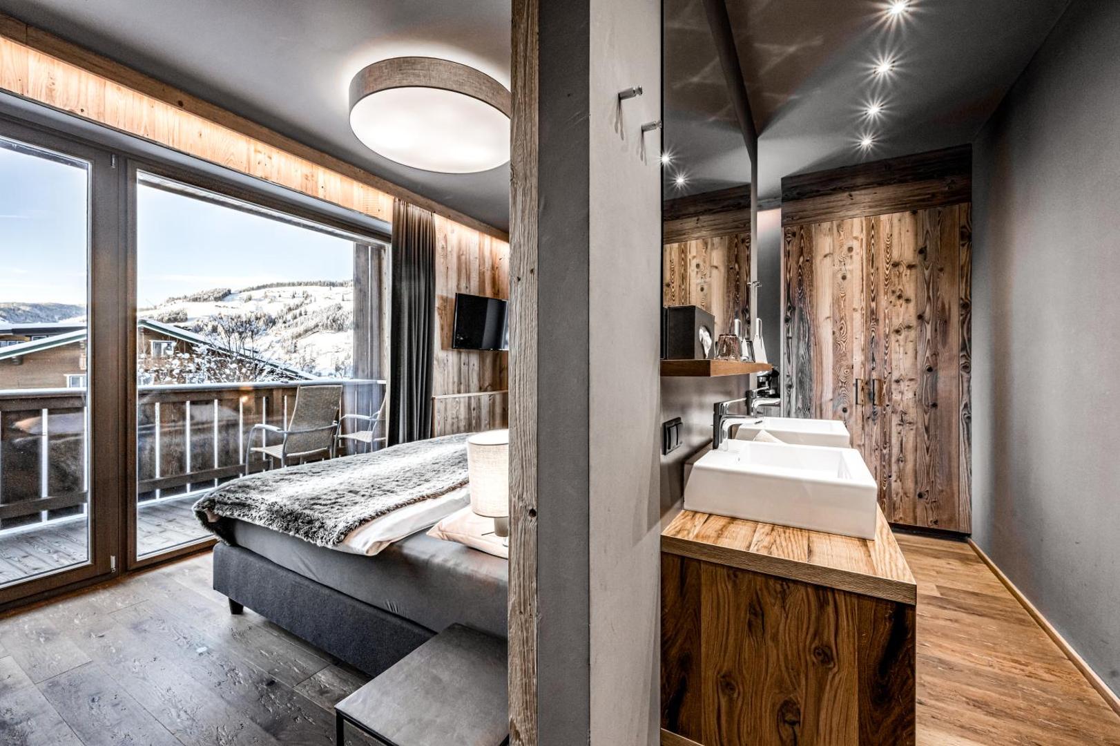 ALMMONTE SENSUM SUITES - Funky Living Hotel 4