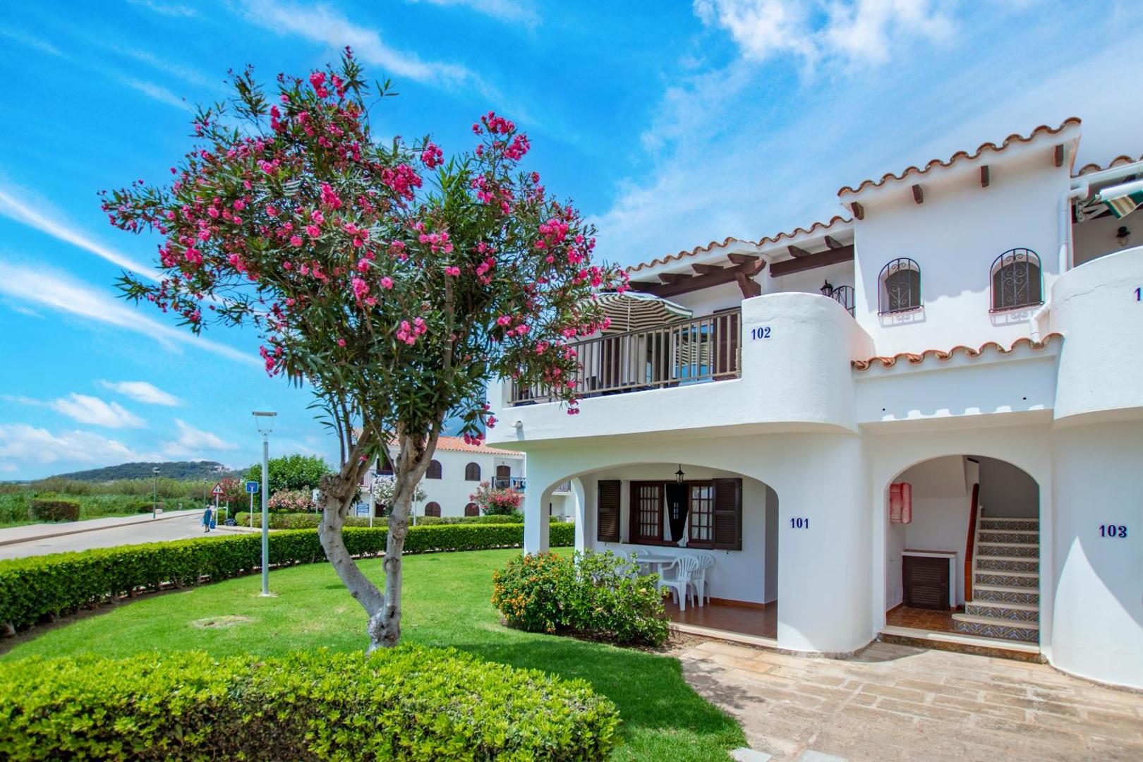 Cheap & Chic Apartamento en Son Bou de 3 dormitorios 2