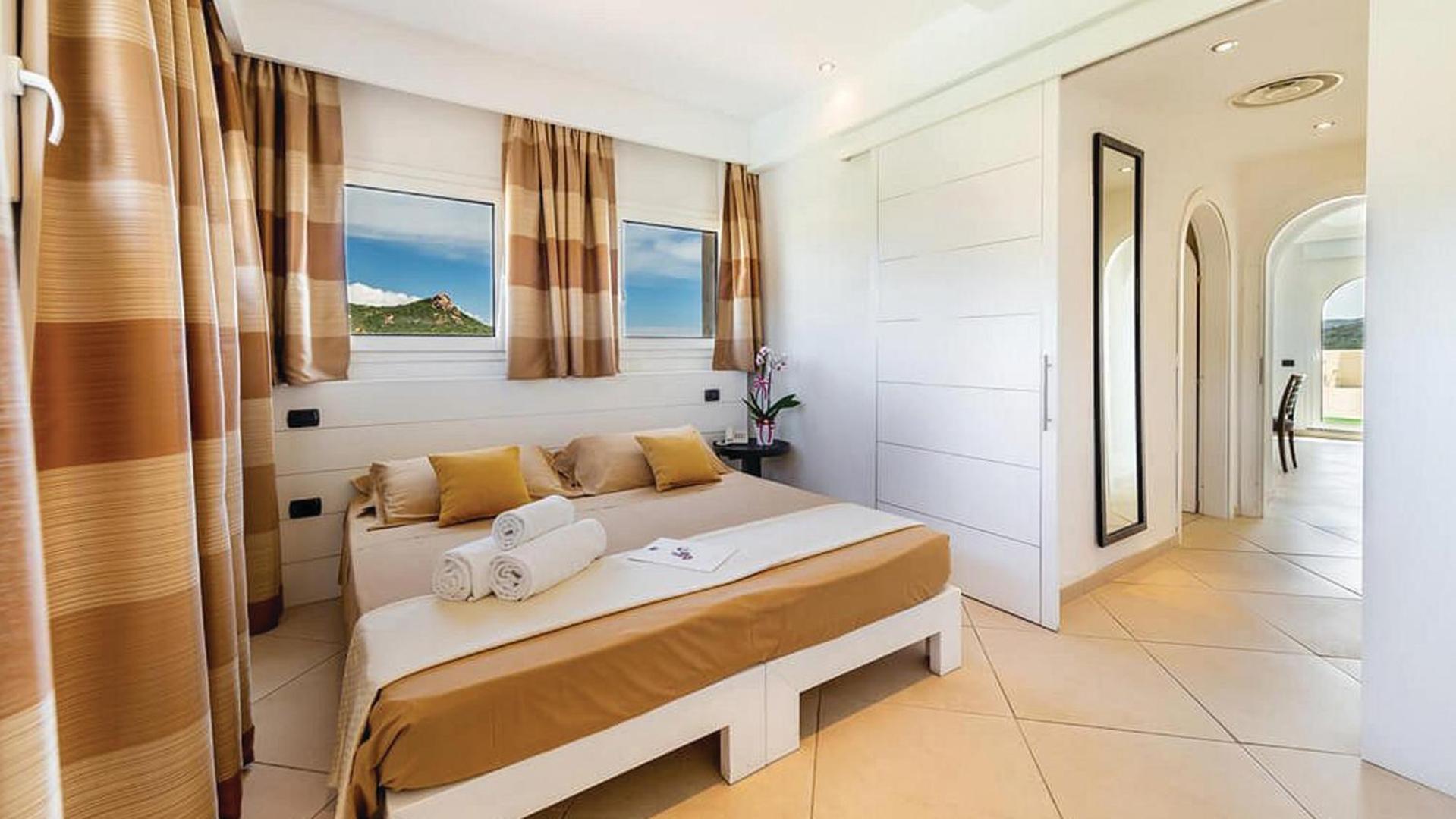 AHR Baja Hotel & Spa Cannigione 4