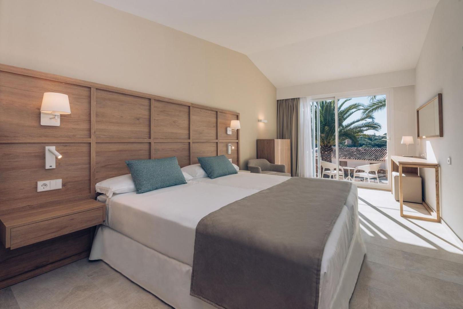 Iberostar Waves Cala Domingos All Inclusive 2