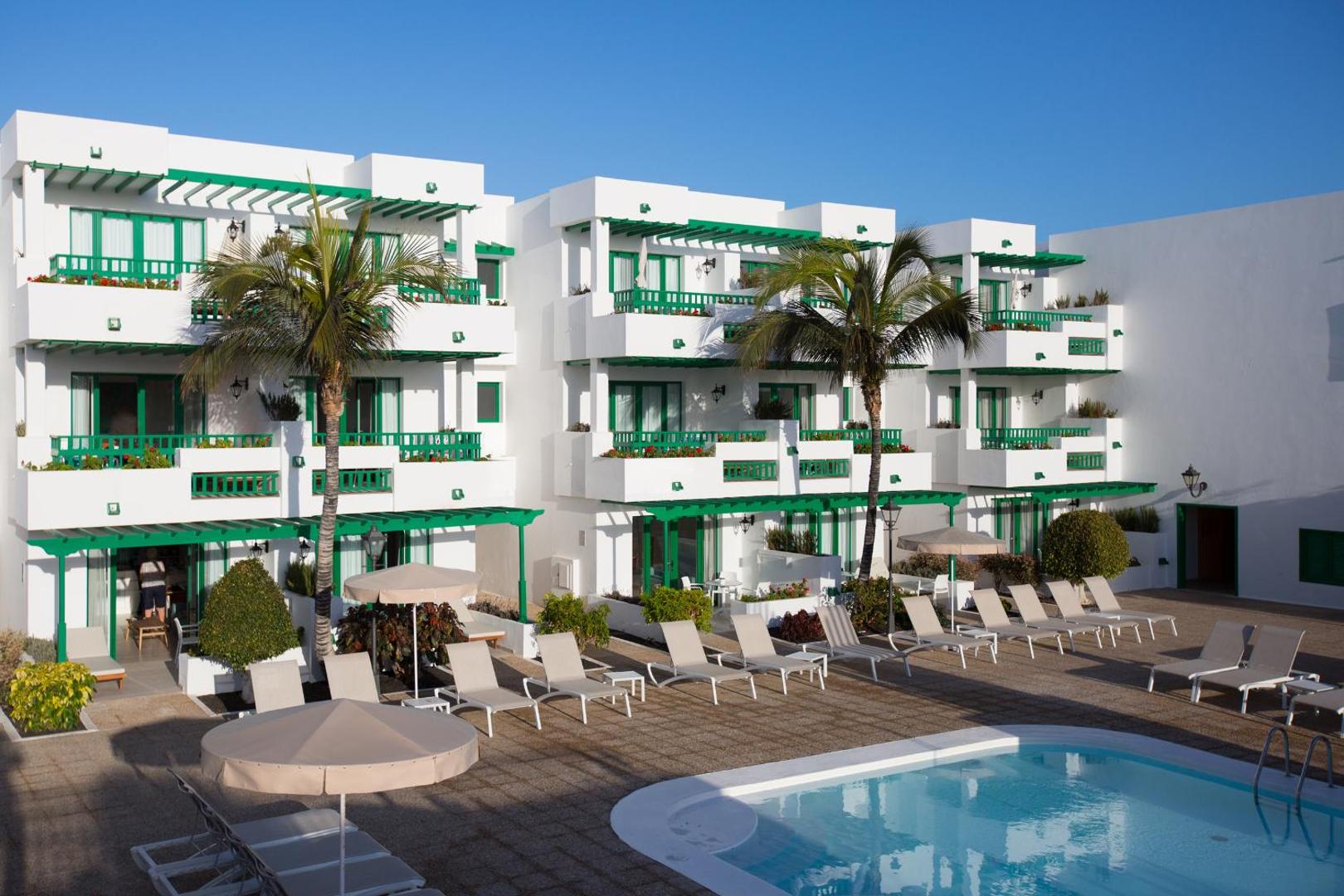 Nazaret Apartments 8