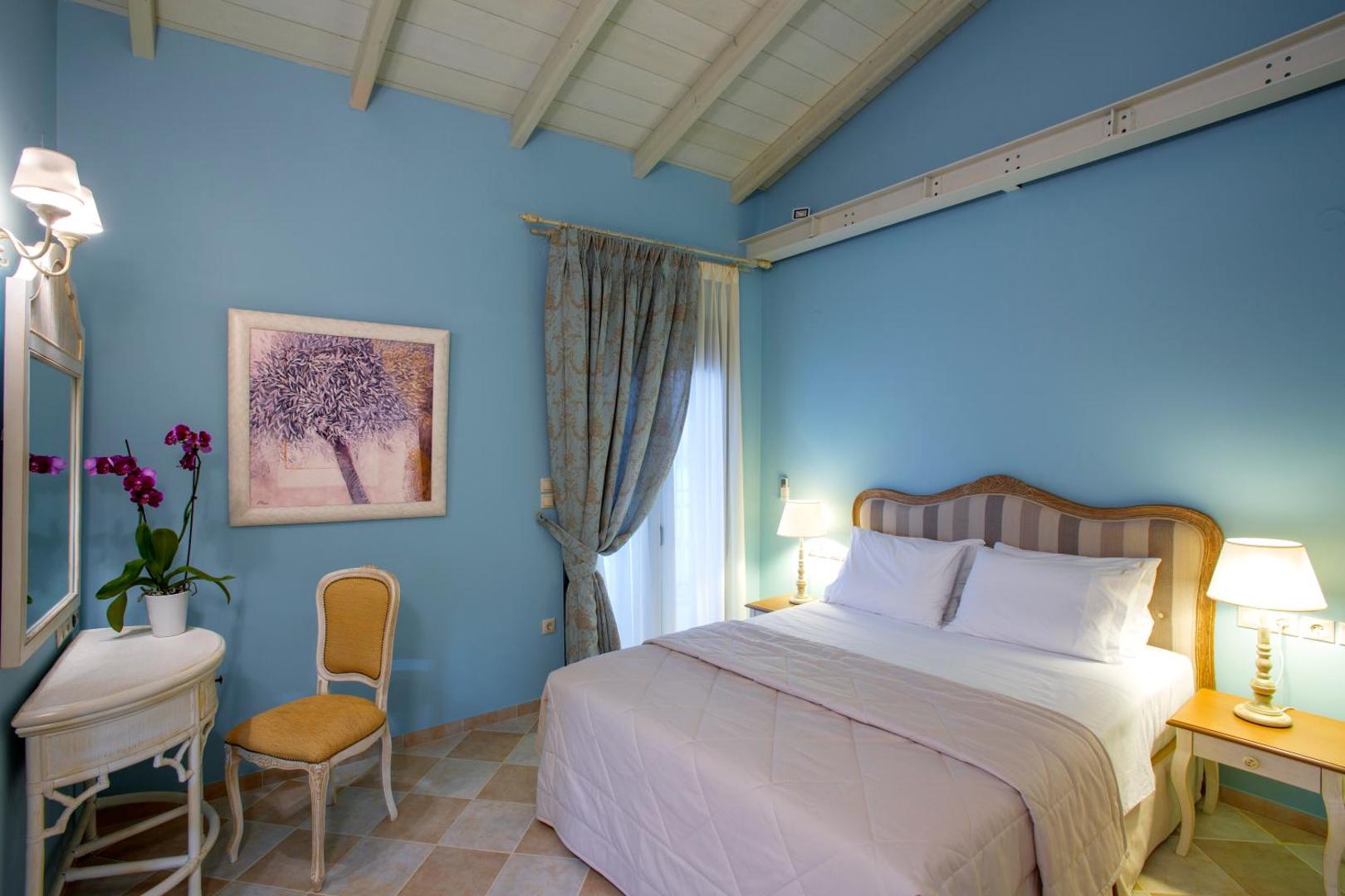 Ionia Suites 8