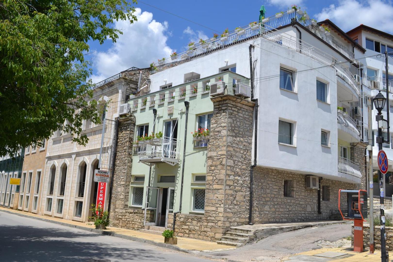 Family Hotel Magnolia 7