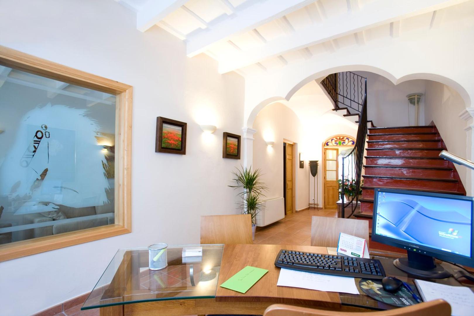 Hotel Es Mercadal 6