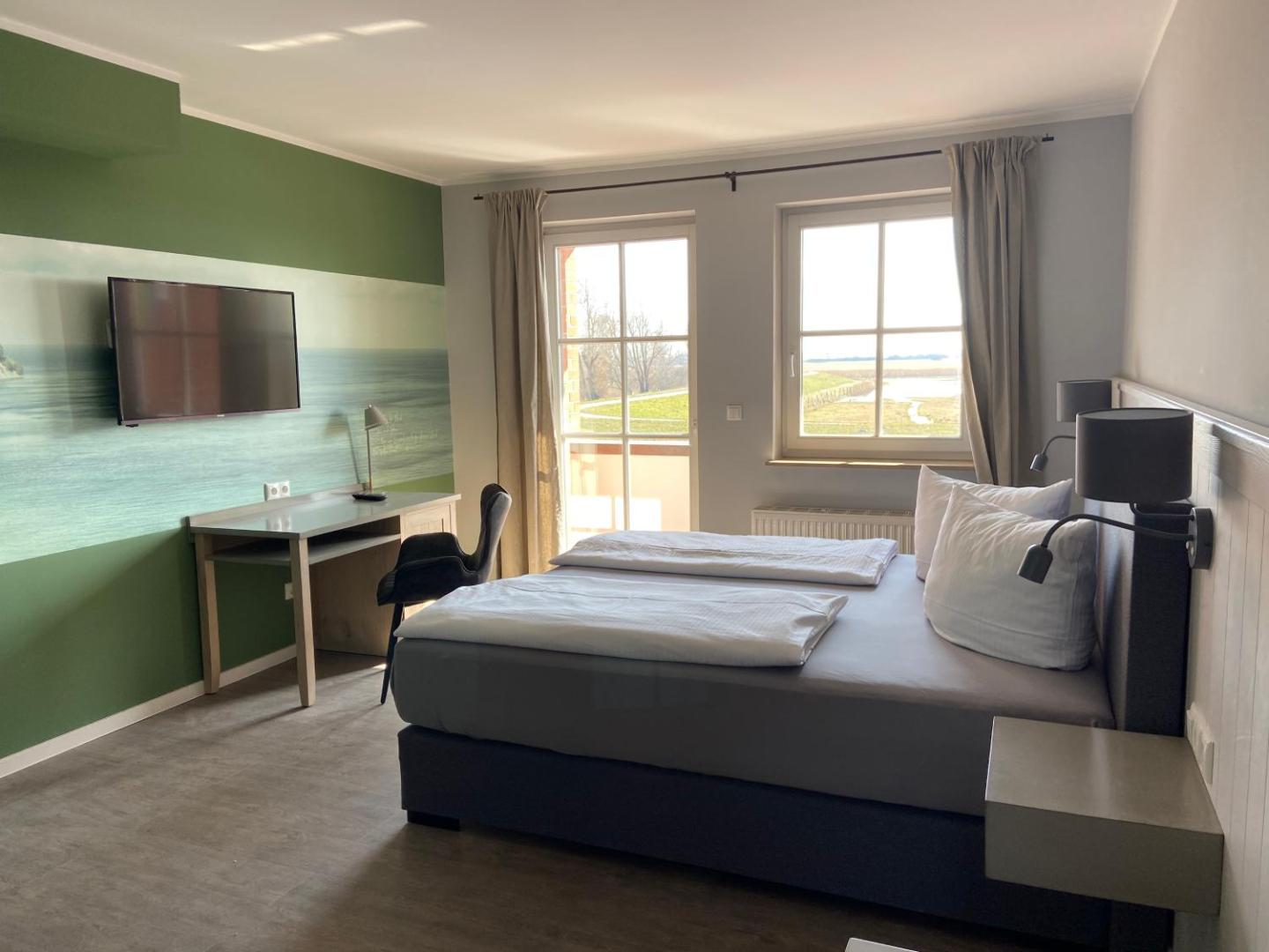Hotel & Gasthof Zur Linde 8