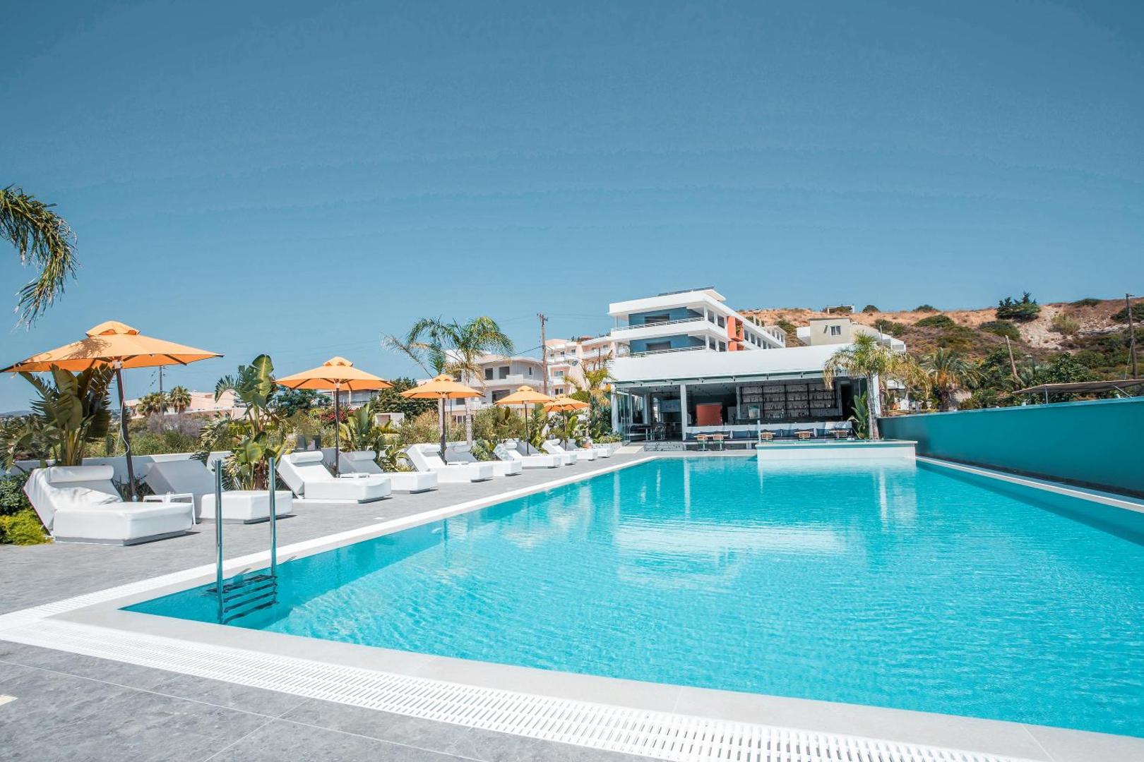 Mazoren Art Hotel 2