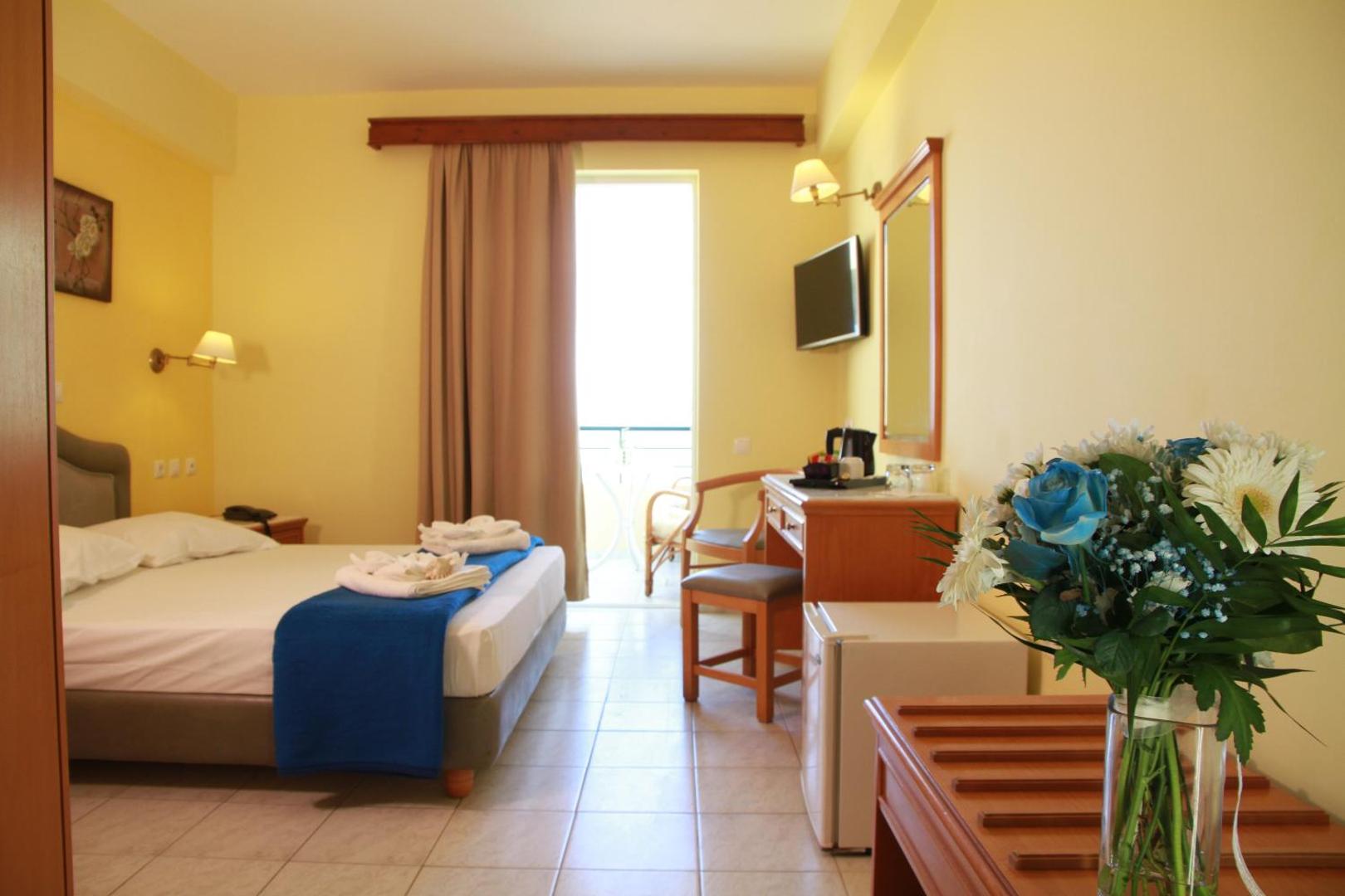 Dedalos Beach Hotel 7