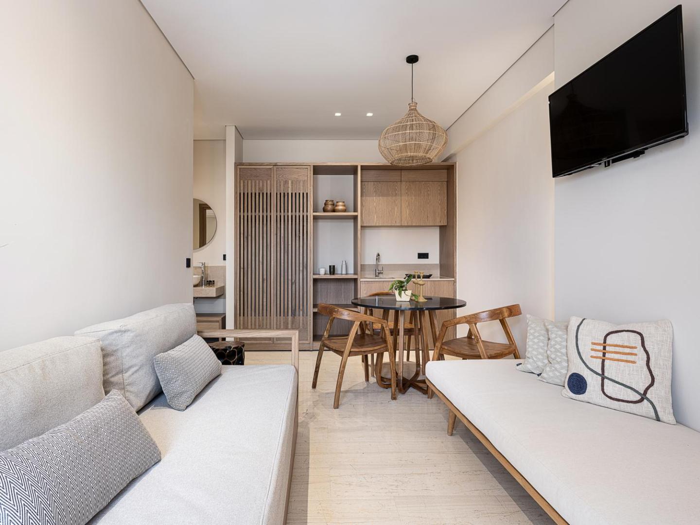 Esperides Beach Hotel Apartments 7