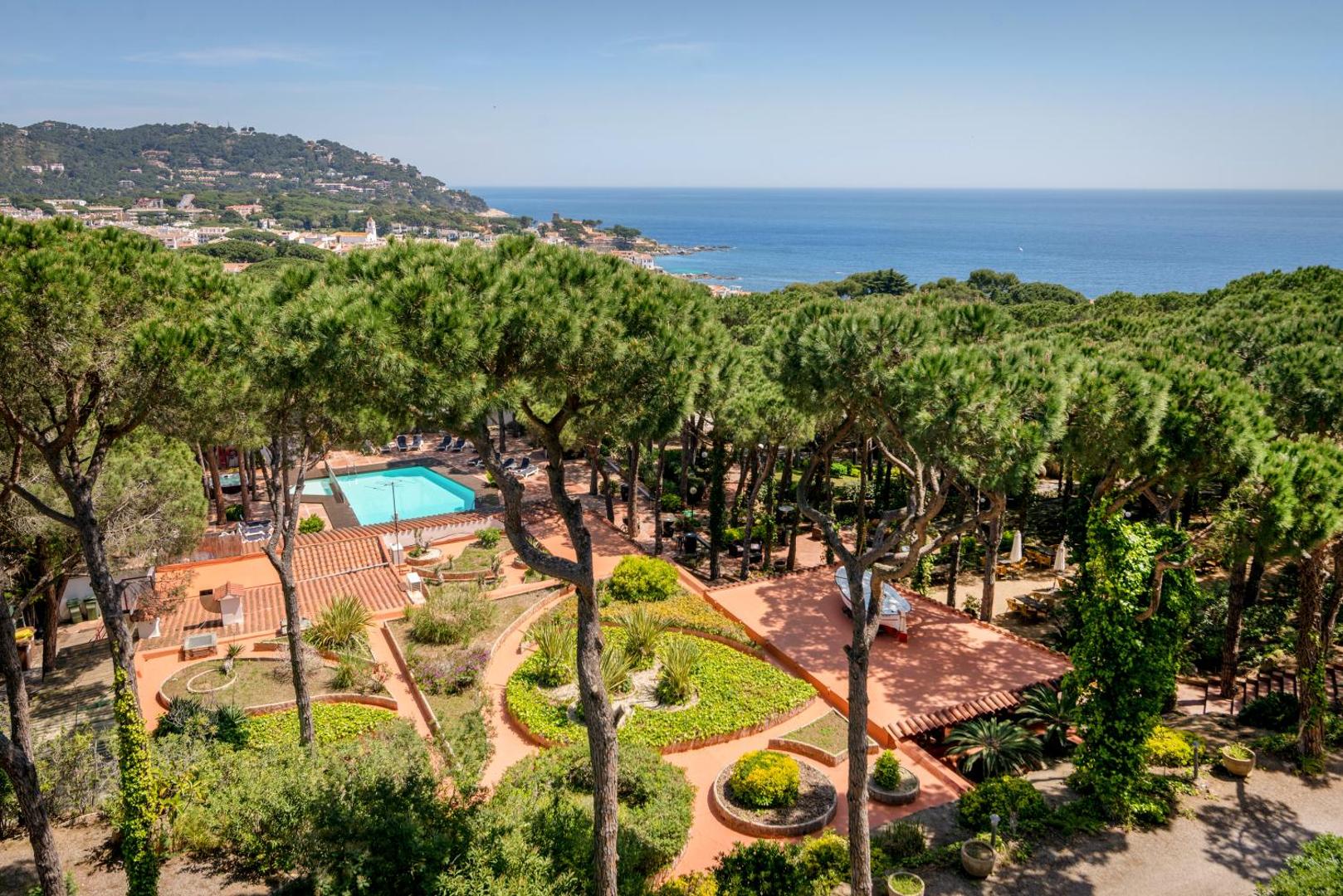 Hotel Garbi 8