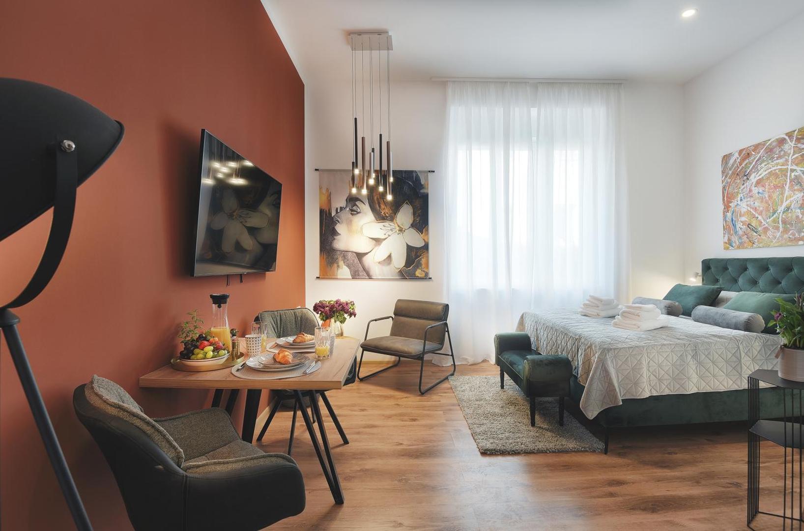 Emi Luxury Apartments 1