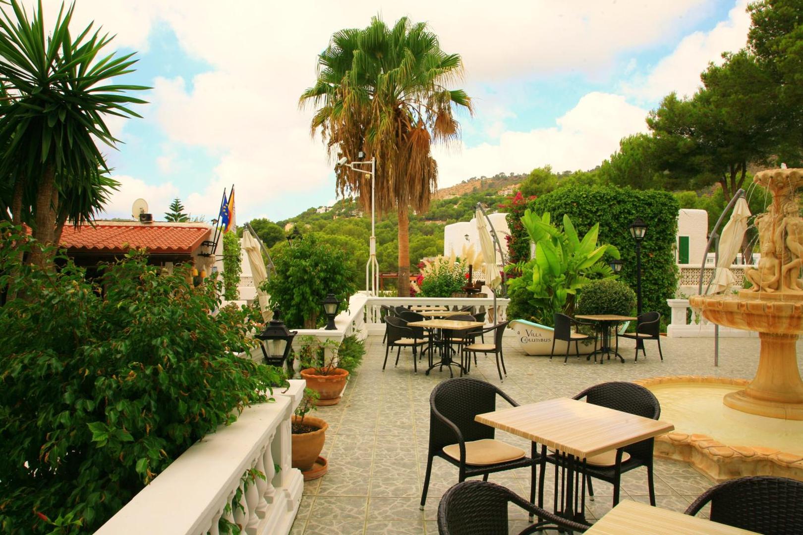 Villa Columbus Rooms and Restaurant 8