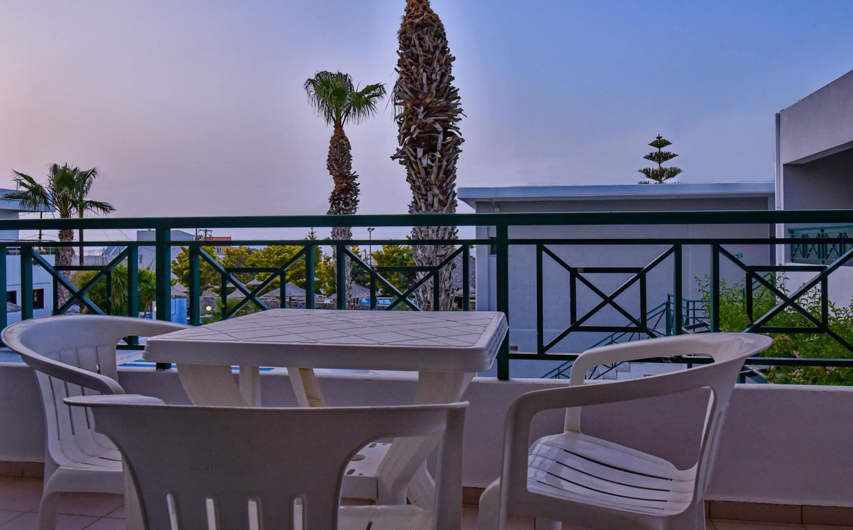 Villa Maria Apts 8