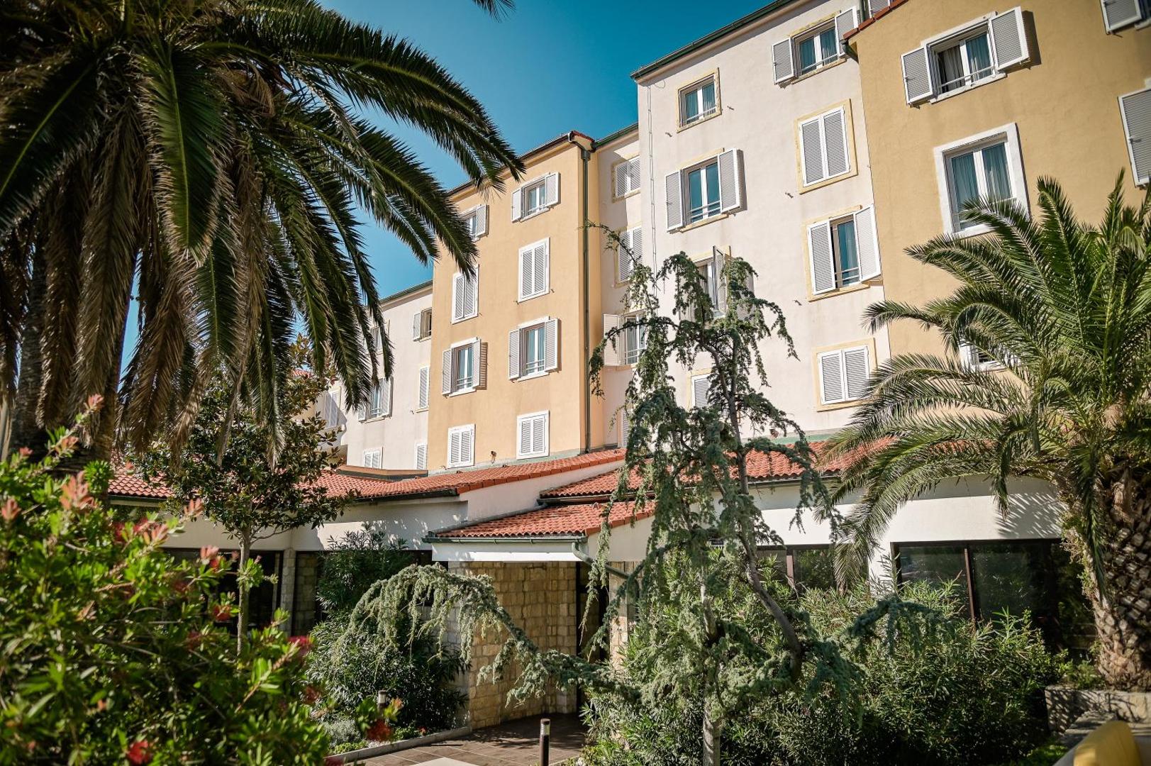 Hotel International 8