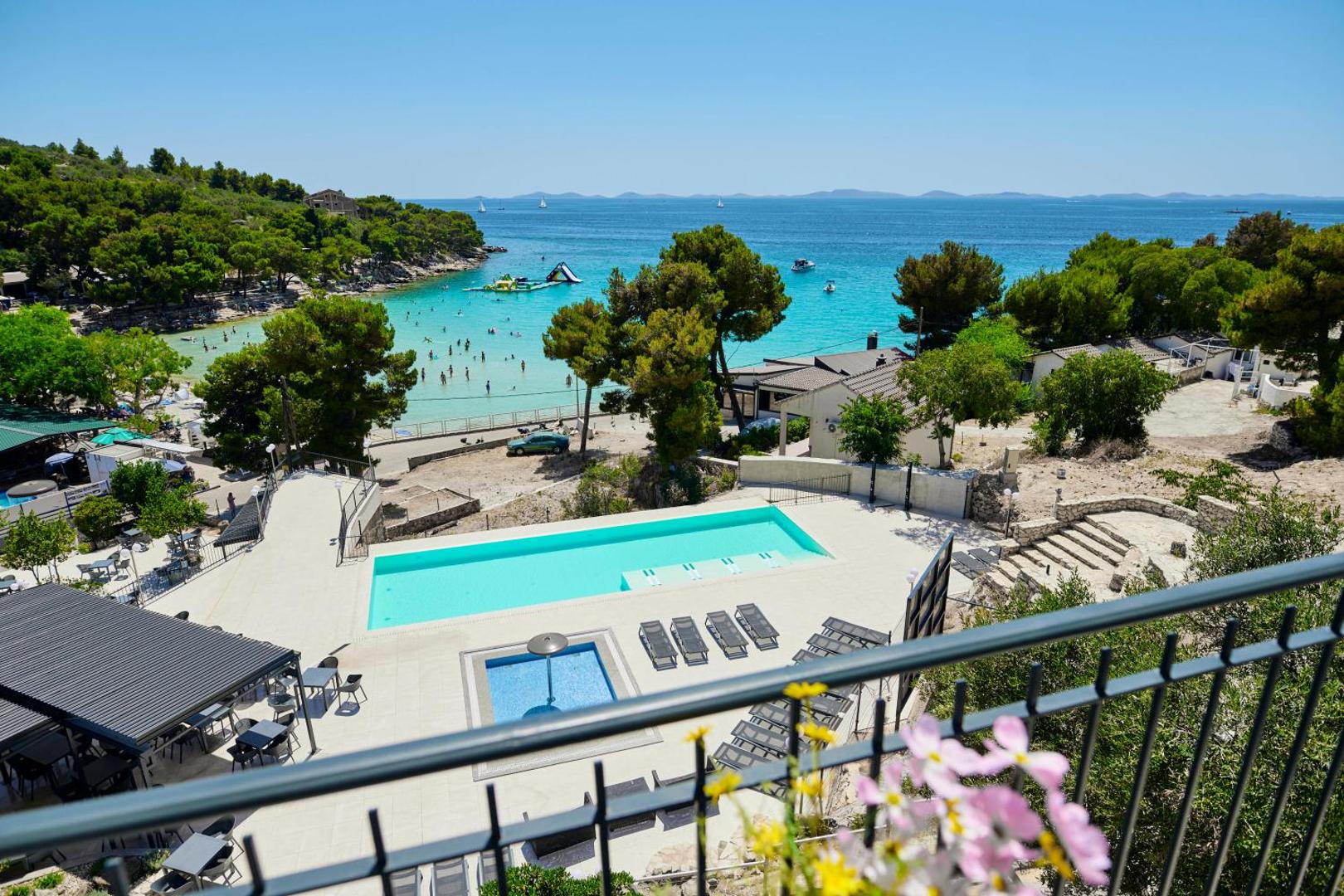 Colentum Resort Murter 4