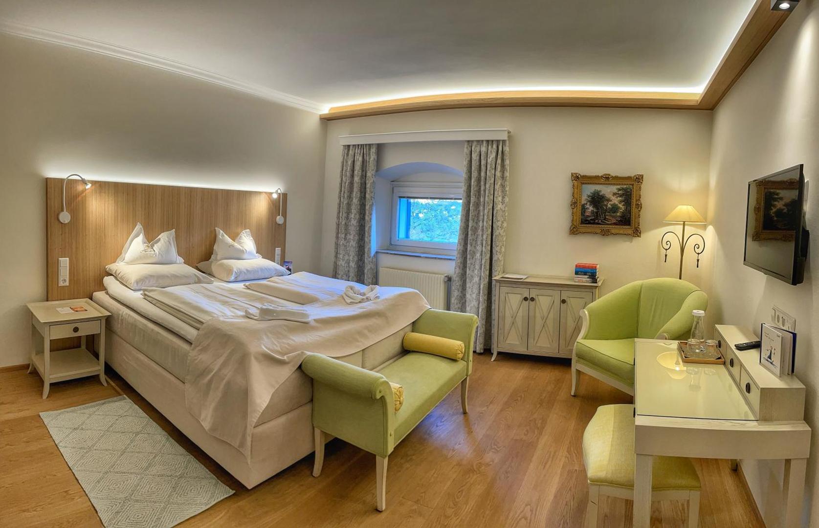 Hotel Schloss Lerchenhof 3