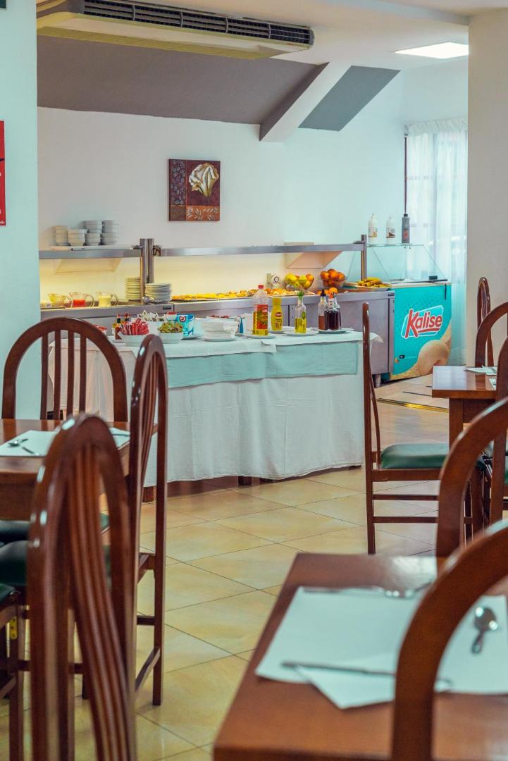 Hotel Tropical 6