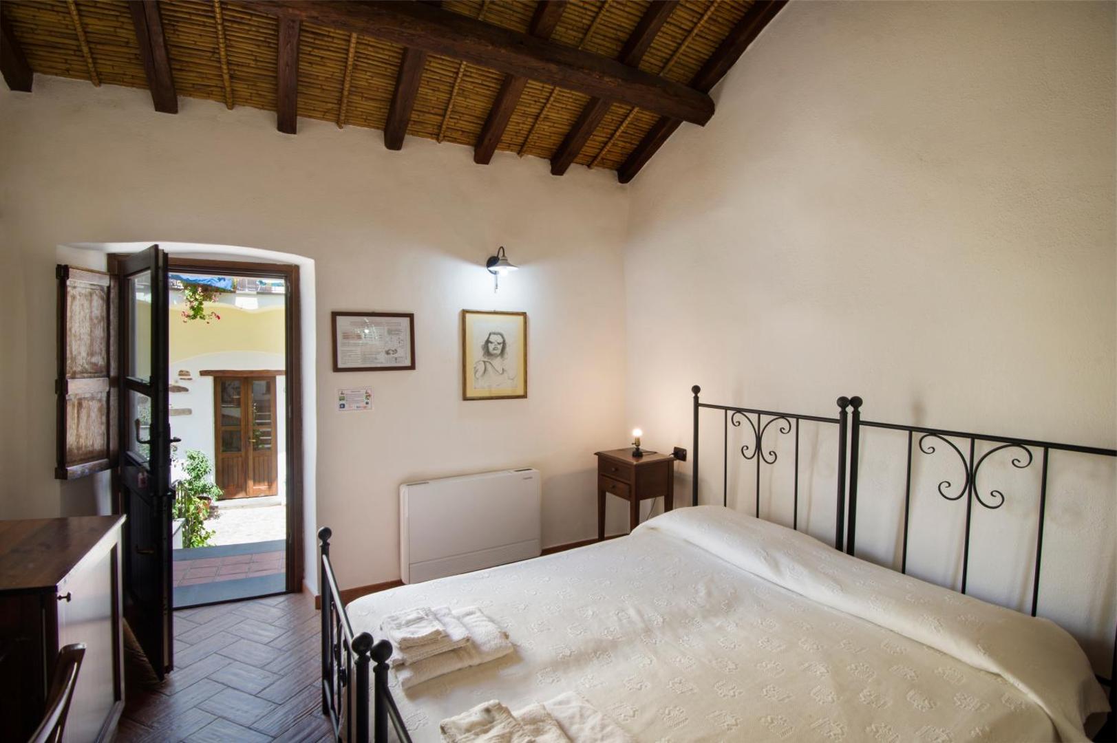 Antico Borgo 3