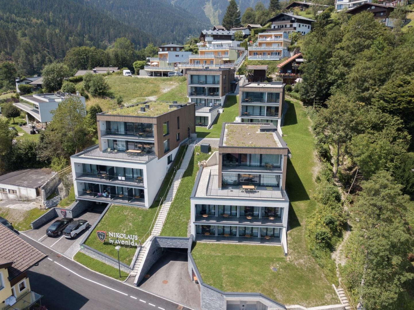 Nikolaus by AvenidA Panoramic Wellness Suites 2