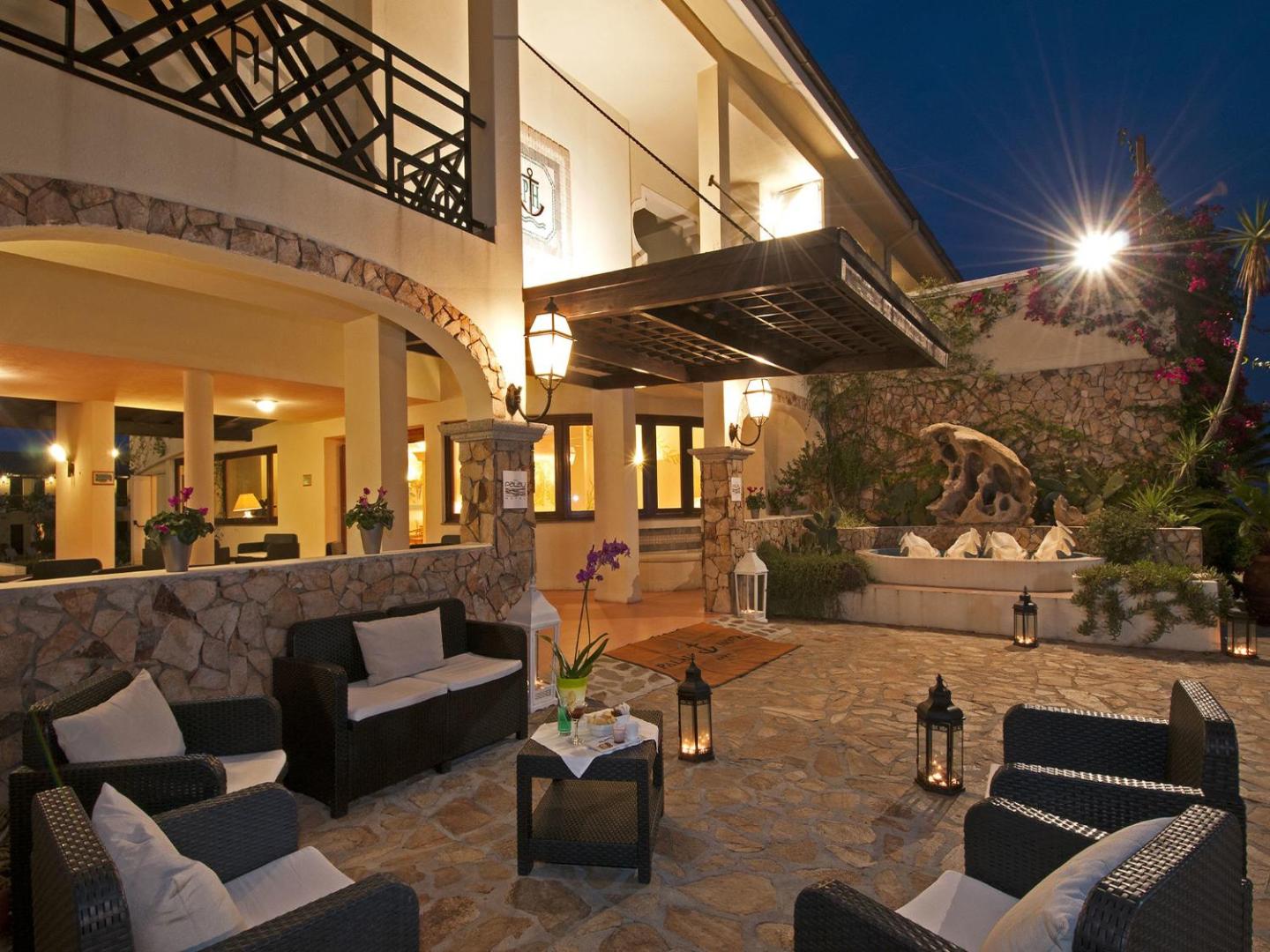 Hotel Palau 8