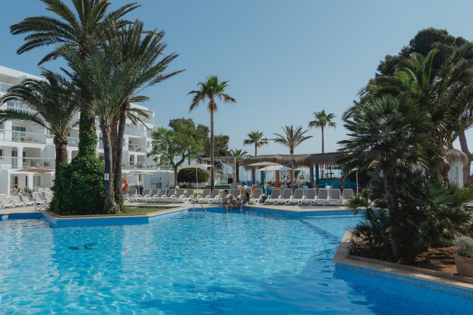 Aparthotel Ses Fotges 5