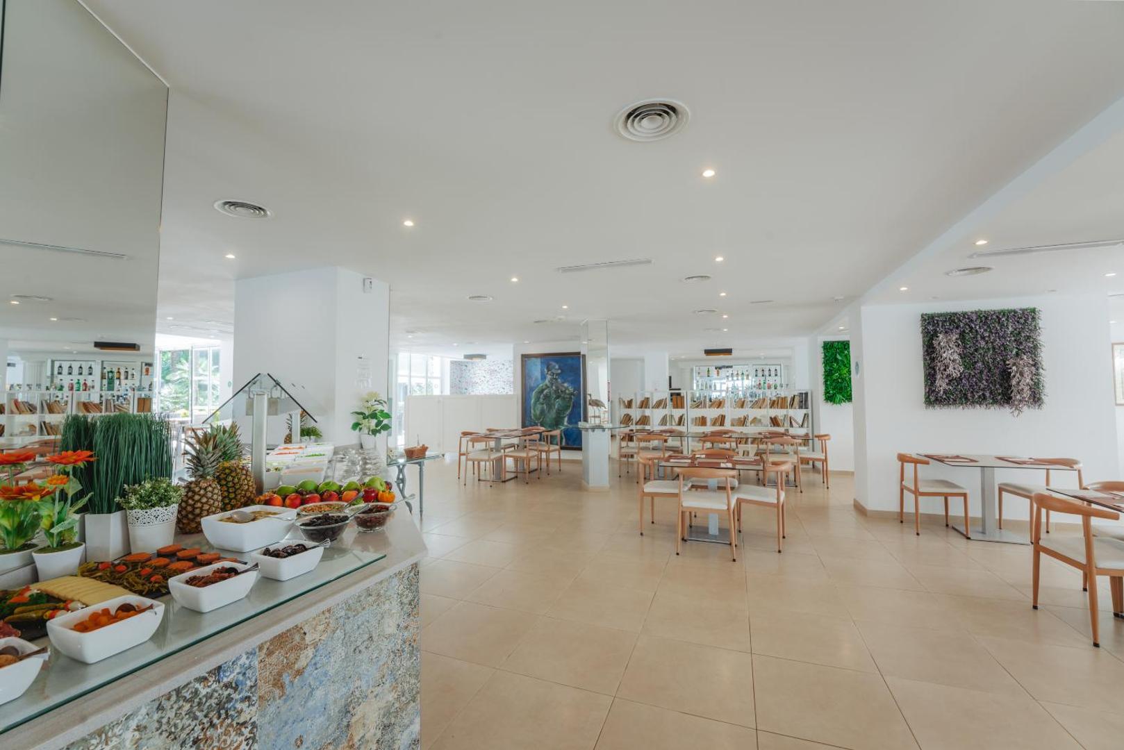 Aparthotel Ses Fotges 6