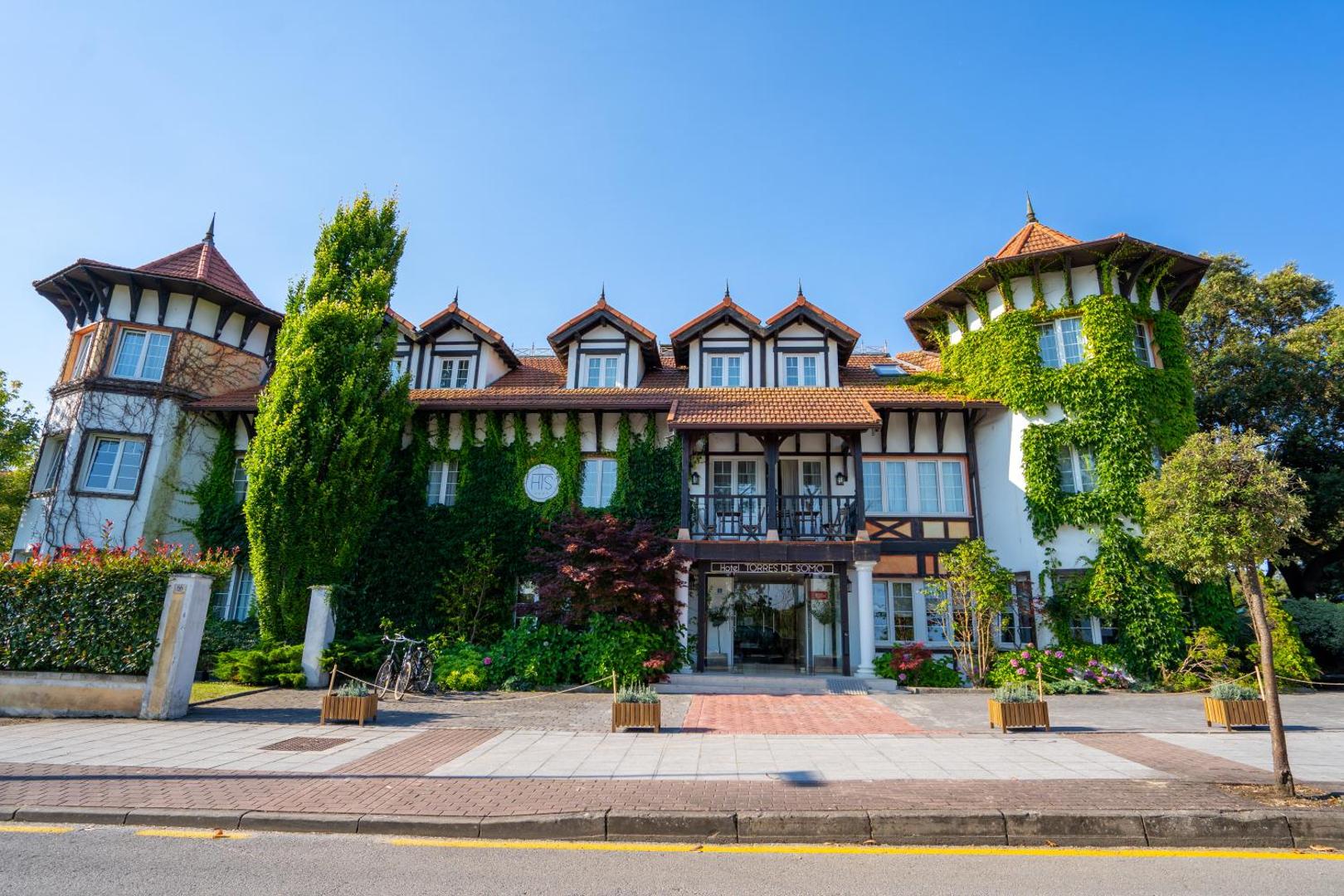 Hotel Torres de Somo 2