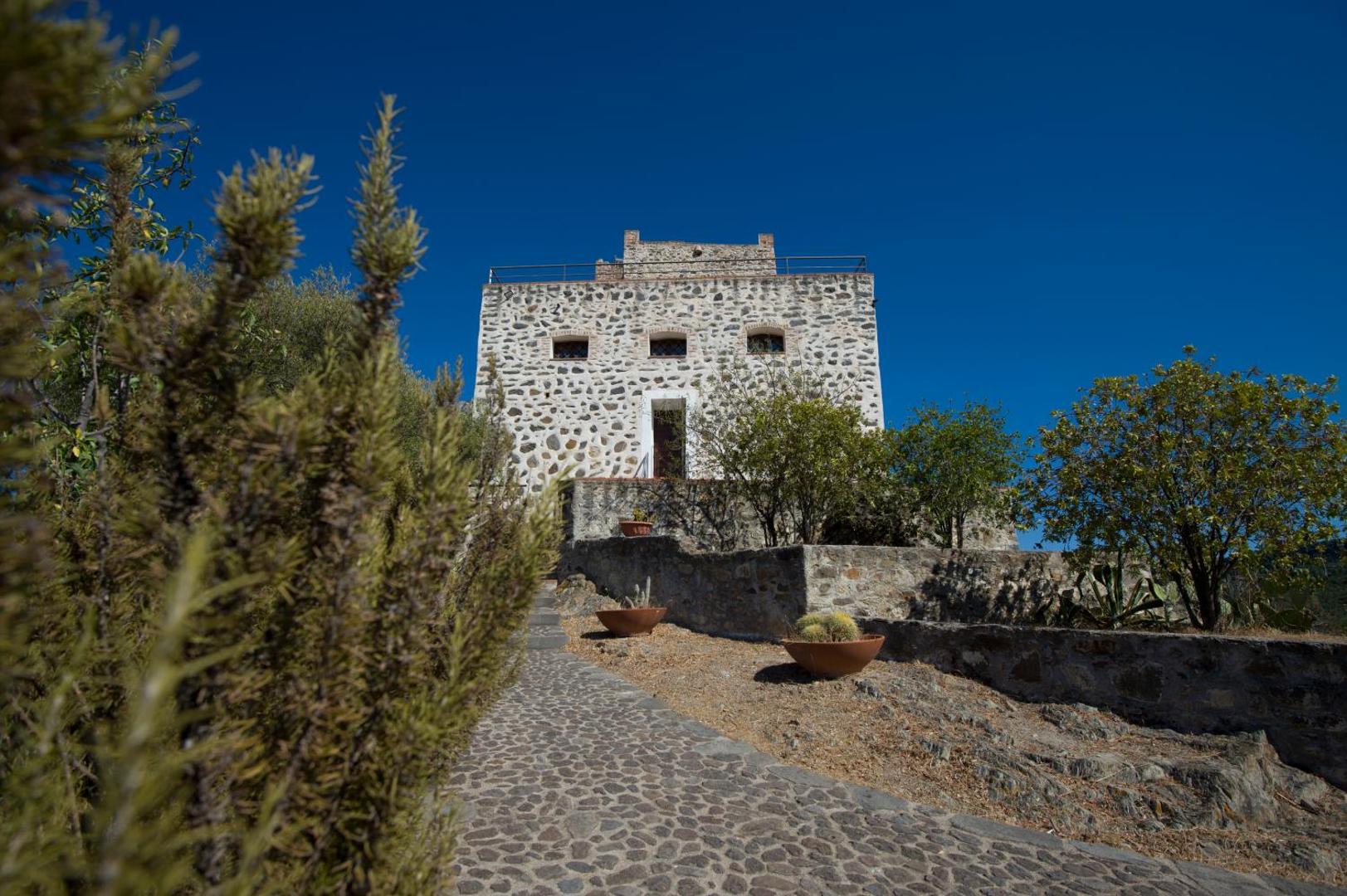 Castello Malicas 6