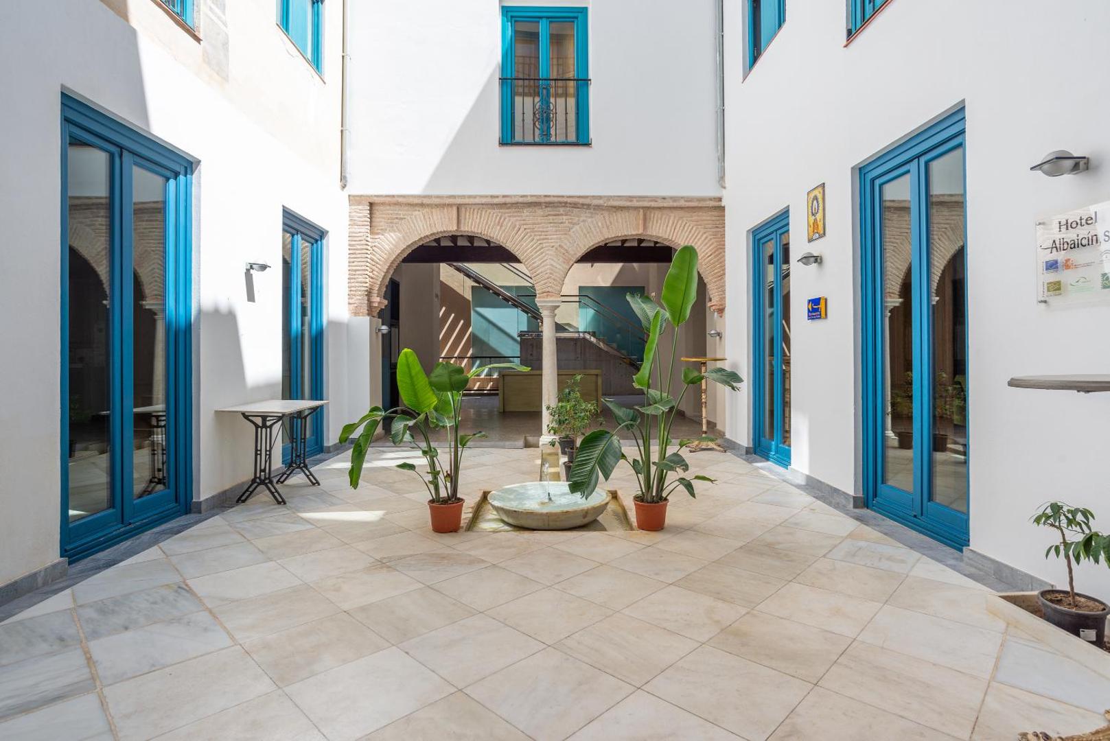 Hotel Albaicín 6