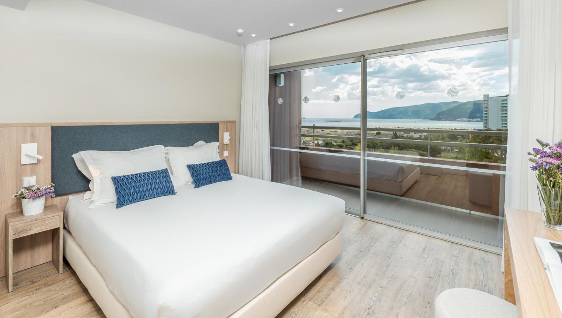 The Pearl Troia 1